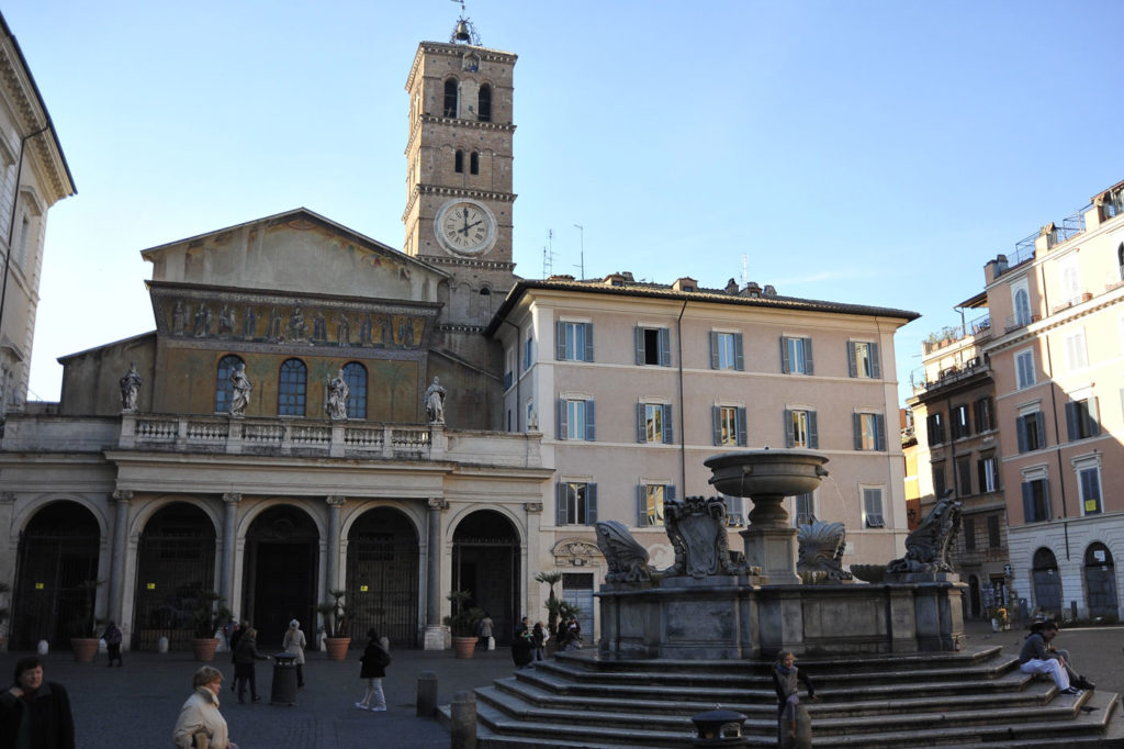 Santa Maria in Trastevere - exterior