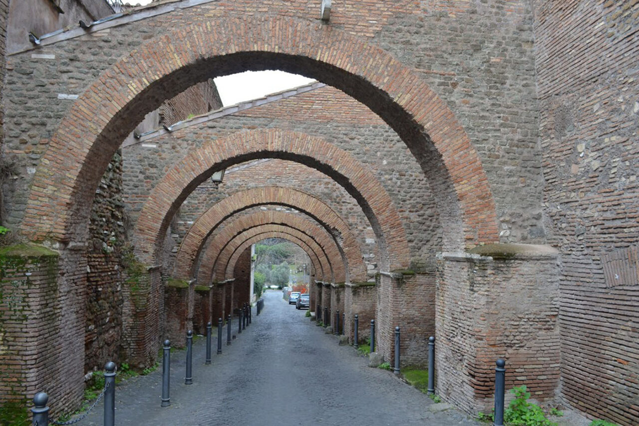 Ancient Roman street flanking the Caelian Roman Houses